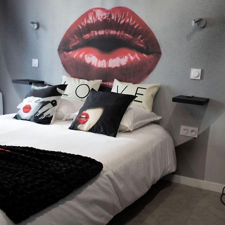 * Les Suites Aux Etoiles * Clermont-Ferrand Bagian luar foto