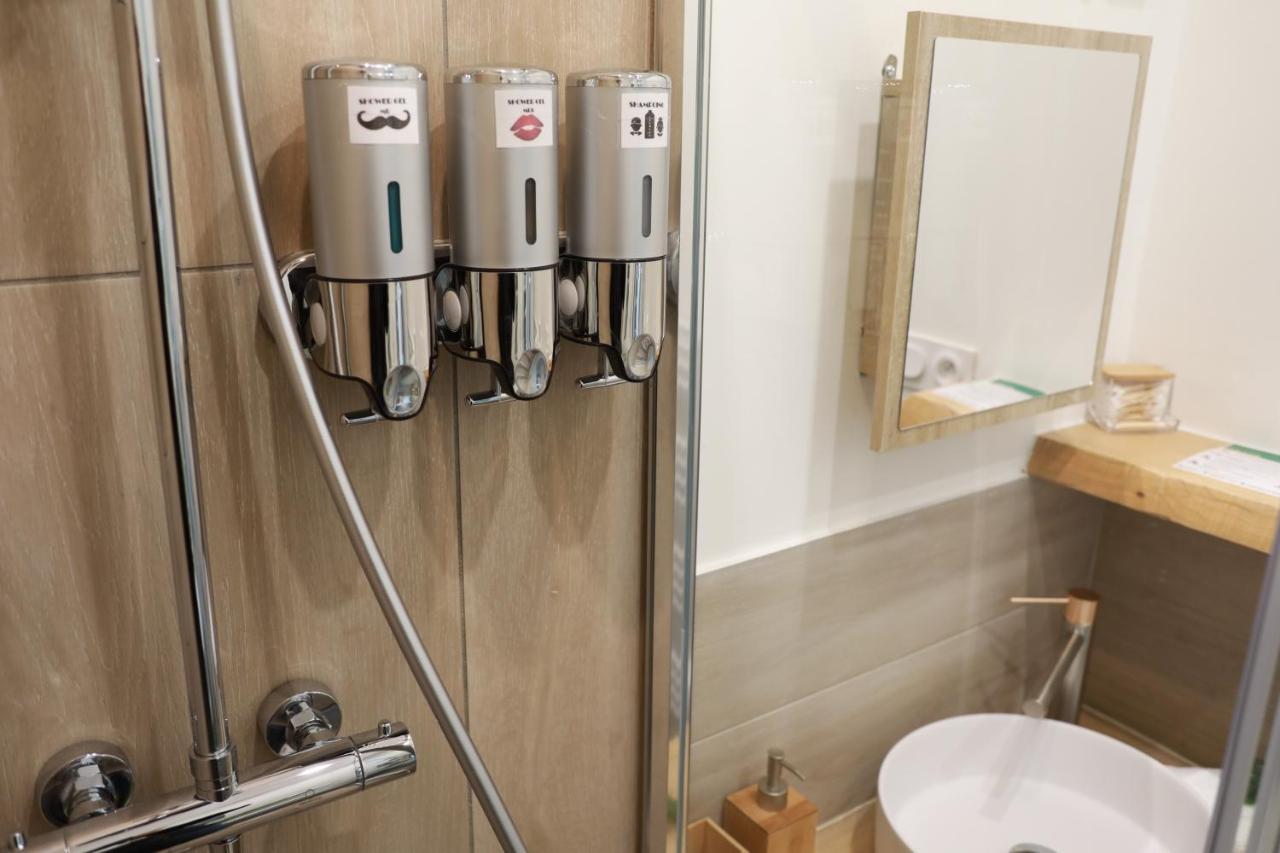 * Les Suites Aux Etoiles * Clermont-Ferrand Bagian luar foto